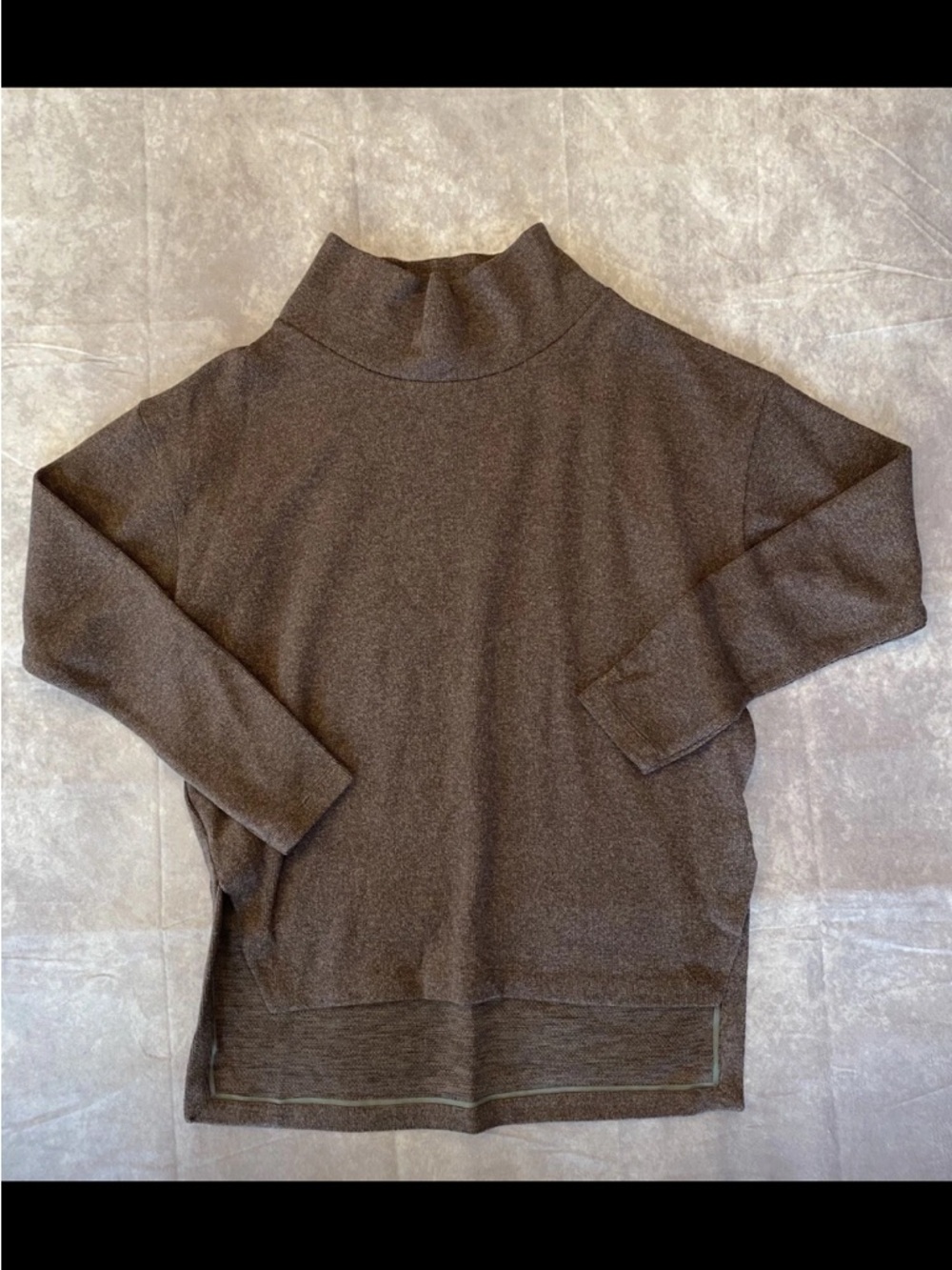 Arc’teryx Women’s Cozy Mock Neck Pullover Sweater Brown medium